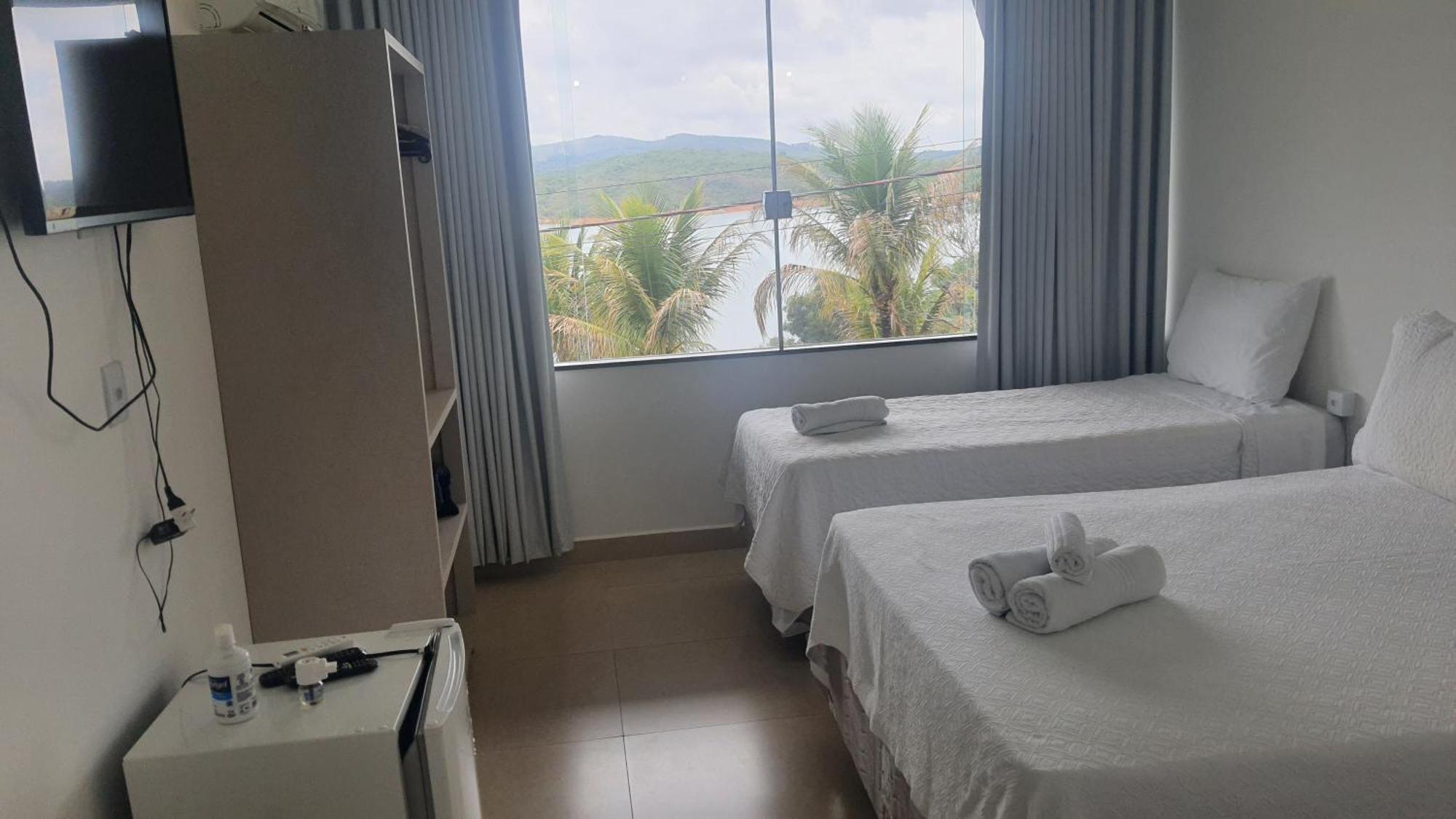 Pousada Suites Do Lago กาปีตอลิโอ ภายนอก รูปภาพ